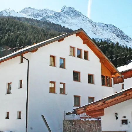 Christina By Interhome Pettneu am Arlberg